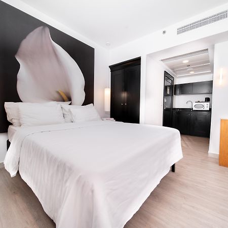 Savoy Sea Side Hotel (Adults Only) Tel Aviv Exterior photo