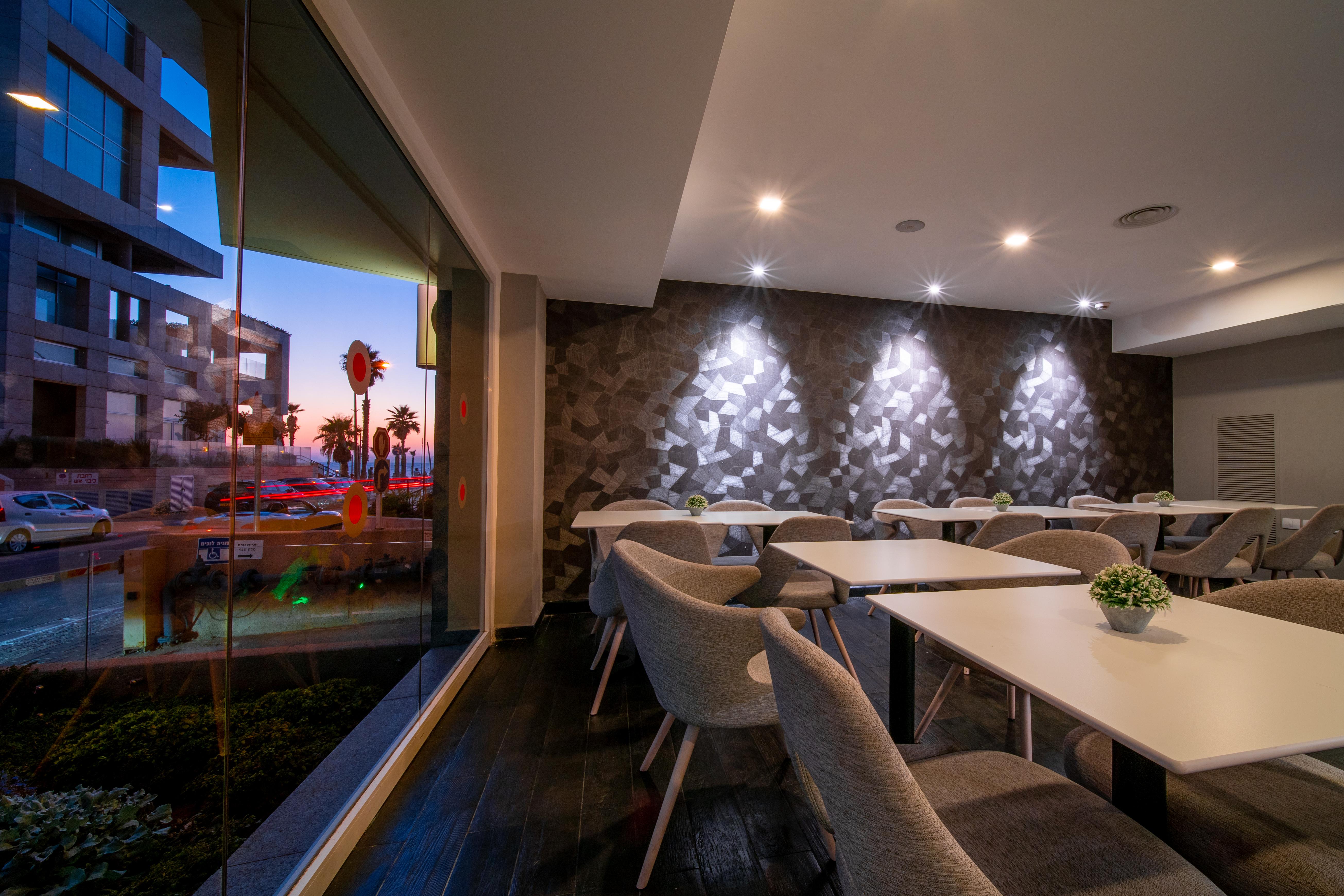 Savoy Sea Side Hotel (Adults Only) Tel Aviv Exterior photo